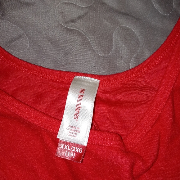 Shirts - Picture 3 of 4